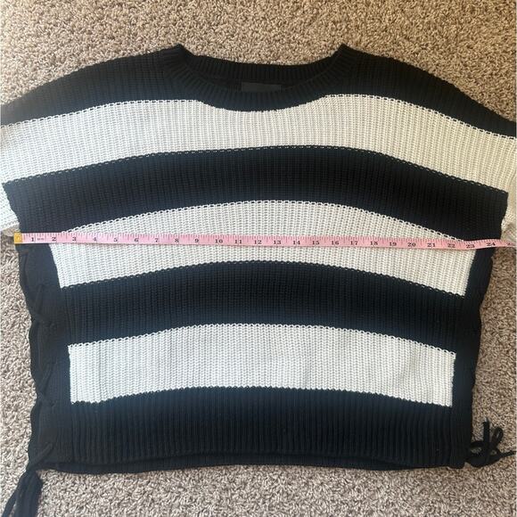 Intermix Black/White Side Tie Cotton/Cashmere Contemporary Sweater, Size Large - Picture 2 of 8